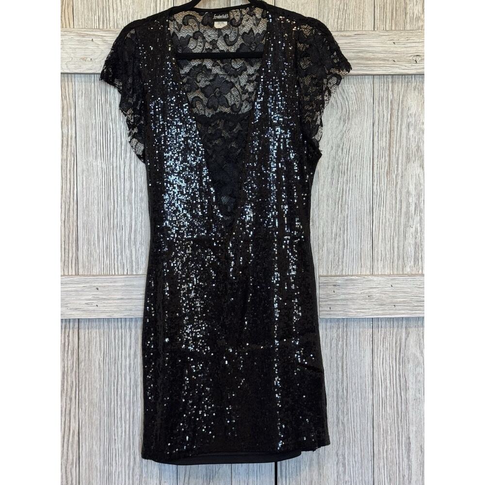 fredericks of hollywood lace dress Large Bottom Lined Lace Back